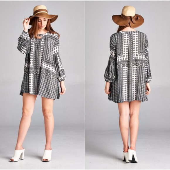 HOST PICK Size 1X, 2X Women's Tunic! - Picture 1 of 7